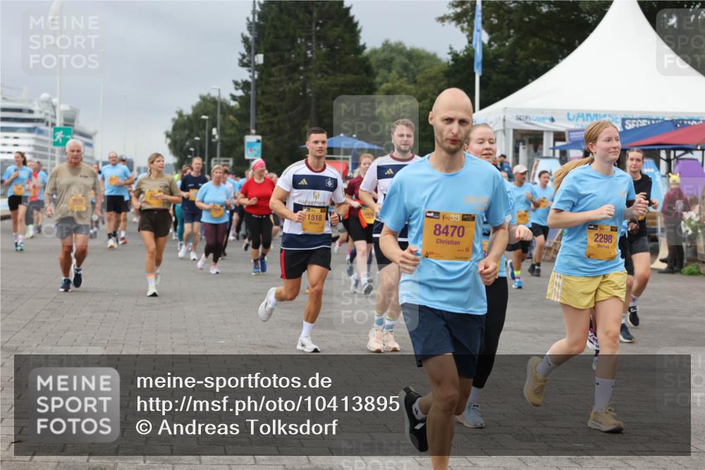 13.09.2026 - Kiel Lauf Andreas Tolksdorf http://msf.ph/oto/10413895 13.09.2026 10:04:46 Kiellinie 9916, 1518, 38, 8470, 38, 2298 meine-sportfotos.de