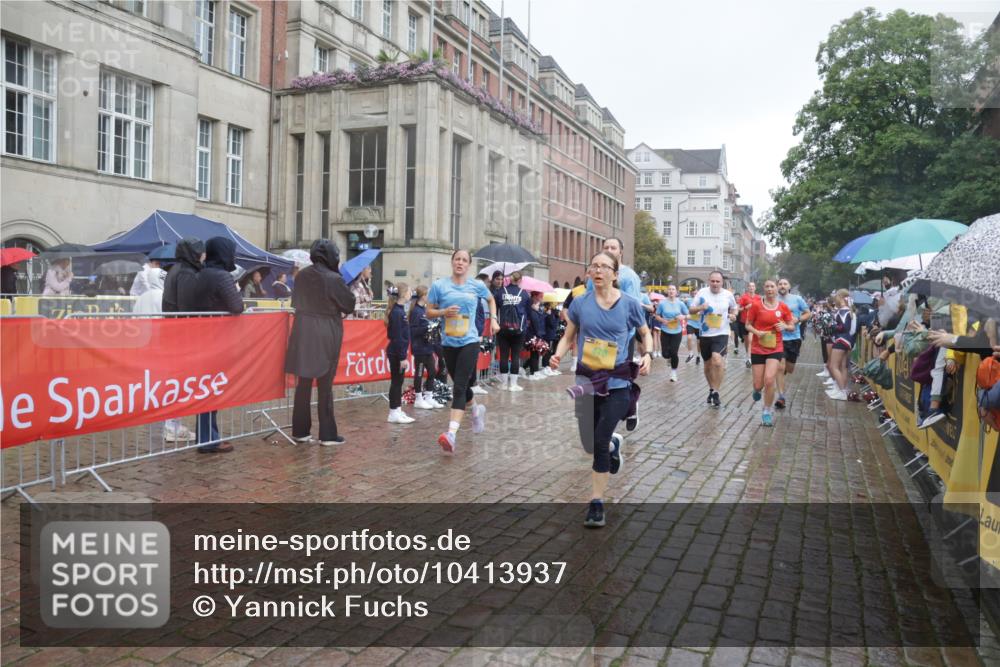 13.09.2026 - Kiel Lauf Yannick Fuchs http://msf.ph/oto/10413937 13.09.2026 10:45:42 Ziel 360, 1015, 1065, 1180, 1229, 1484, 1537, 1682, 1752, 2563, 3182, 3347, 3608, 3749, 3807, 4586, 5072, 5205, 5278, 6406, 7027, 7503, 7889, 8203, 8282, 8442, 8731, 8762, 8816, 9083, 9429, 9727, 9770, 9774, 9895, 9914, 10077, 10149, 10407, 11745, 461, 478, 979, 1012, 1267, 1482, 1575, 1590, 1703, 1878, 1969, 2391, 2599, 2836, 3075, 3263, 3264, 3285, 3628, 3796, 4151, 4168, 4536, 4588, 4699, 4726, 5220, 5296, 5361, 5365, 5600, 5763, 5764, 5957, 6269, 6799 meine-sportfotos.de