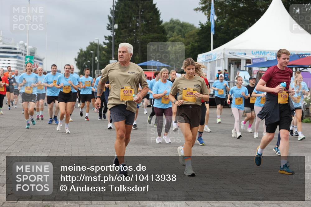 13.09.2026 - Kiel Lauf Andreas Tolksdorf http://msf.ph/oto/10413938 13.09.2026 10:04:49 Kiellinie 9306, 101, 1605, 38, 9916, 2696, 38, 586, 101, 1074, 3445, 1228 meine-sportfotos.de