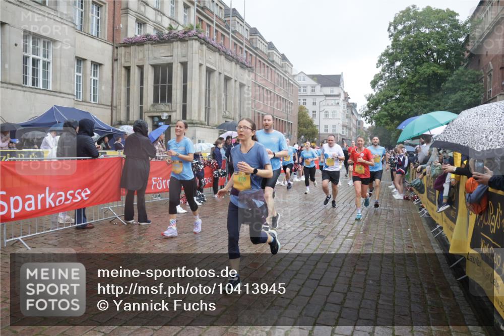 13.09.2026 - Kiel Lauf Yannick Fuchs http://msf.ph/oto/10413945 13.09.2026 10:45:42 Ziel 360, 1015, 1065, 1180, 1229, 1484, 1537, 1682, 1752, 2563, 3182, 3347, 3608, 3749, 3807, 4586, 5072, 5205, 5278, 6406, 7027, 7503, 7889, 8203, 8282, 8442, 8731, 8762, 8816, 9083, 9429, 9727, 9770, 9774, 9895, 9914, 10077, 10149, 10407, 11745, 461, 478, 979, 1012, 1267, 1482, 1575, 1590, 1703, 1878, 1969, 2391, 2599, 2836, 3075, 3263, 3264, 3285, 3628, 3796, 4151, 4168, 4536, 4588, 4699, 4726, 5220, 5296, 5361, 5365, 5600, 5763, 5764, 5957, 6269, 6799 meine-sportfotos.de