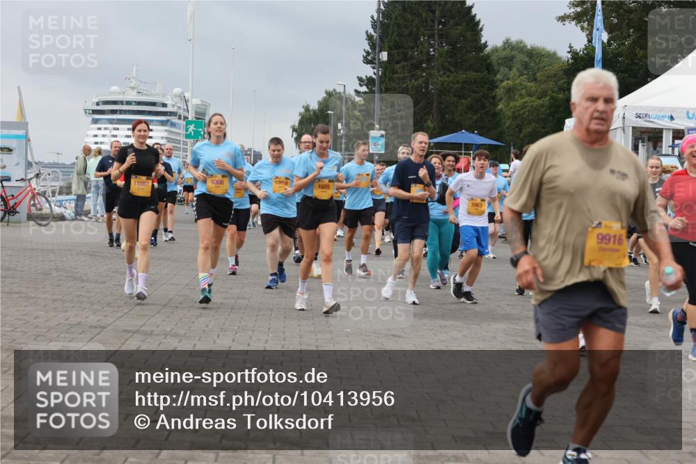 13.09.2026 - Kiel Lauf Andreas Tolksdorf http://msf.ph/oto/10413956 13.09.2026 10:04:51 Kiellinie 10660, 9306, 1605, 11087, 3963, 9916 meine-sportfotos.de