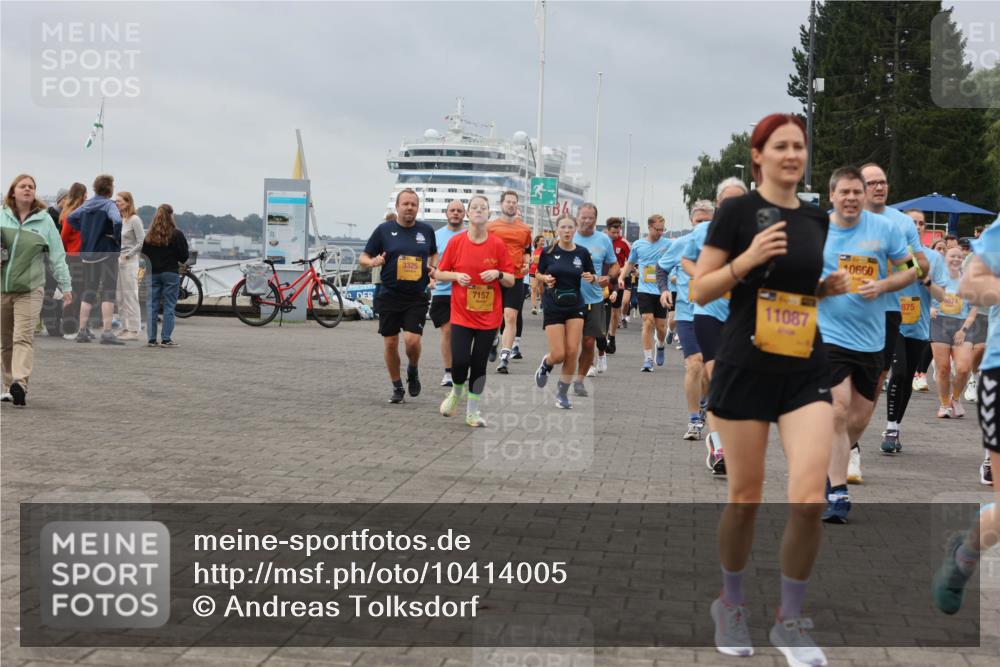 13.09.2026 - Kiel Lauf Andreas Tolksdorf http://msf.ph/oto/10414005 13.09.2026 10:04:54 Kiellinie 3325, 7157, 11087, 10660, 875, 1906, 4074 meine-sportfotos.de