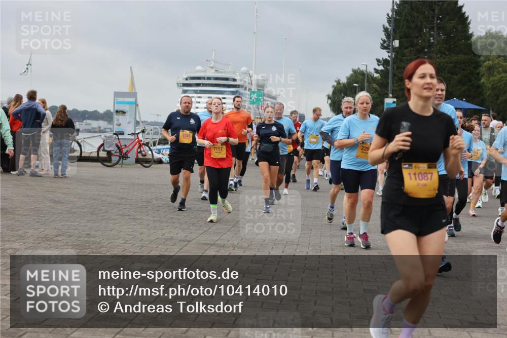 13.09.2026 - Kiel Lauf Andreas Tolksdorf http://msf.ph/oto/10414010 13.09.2026 10:04:54 Kiellinie 3325, 7157, 225, 31, 11087 meine-sportfotos.de