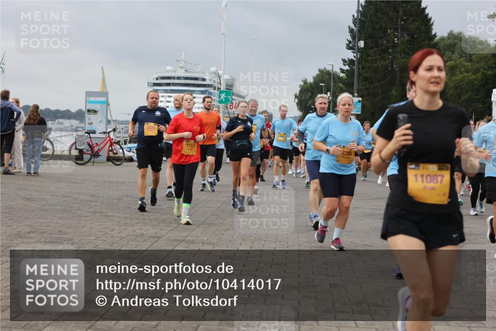13.09.2026 - Kiel Lauf Andreas Tolksdorf http://msf.ph/oto/10414017 13.09.2026 10:04:54 Kiellinie 3325, 7157, 4, 2254, 11087, 053 meine-sportfotos.de