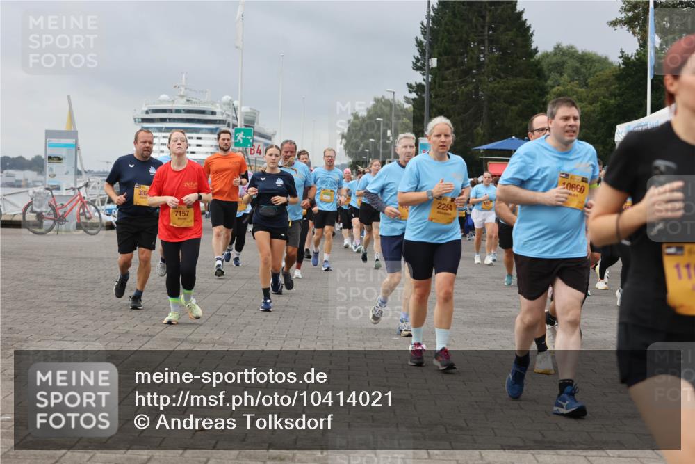 13.09.2026 - Kiel Lauf Andreas Tolksdorf http://msf.ph/oto/10414021 13.09.2026 10:04:55 Kiellinie 332, 7157, 13, 1, 40, 2254, 0660, 11 meine-sportfotos.de