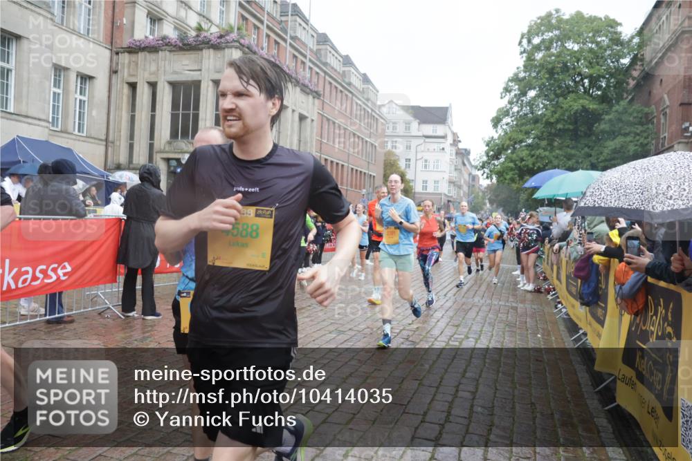 13.09.2026 - Kiel Lauf Yannick Fuchs http://msf.ph/oto/10414035 13.09.2026 10:45:48 Ziel 123, 499, 1015, 1065, 1229, 1484, 1537, 1725, 1752, 2421, 2563, 3347, 3608, 3807, 4586, 5072, 5205, 5278, 7503, 7889, 8203, 8282, 8442, 8731, 8816, 9727, 9770, 9774, 9843, 10046, 10077, 10149, 10407, 10569, 11745, 12150, 12224, 360, 461, 1012, 1180, 1267, 1482, 1575, 1590, 1682, 1969, 2391, 2599, 2836, 3075, 3182, 3263, 3264, 3285, 3347, 3628, 3749, 3796, 4151, 4168, 4536, 4586, 4588, 4699, 4726, 5361, 5365, 5600, 5957, 6269, 6406, 6799, 8282, 498, 550, 9207, 1482, 1590 meine-sportfotos.de