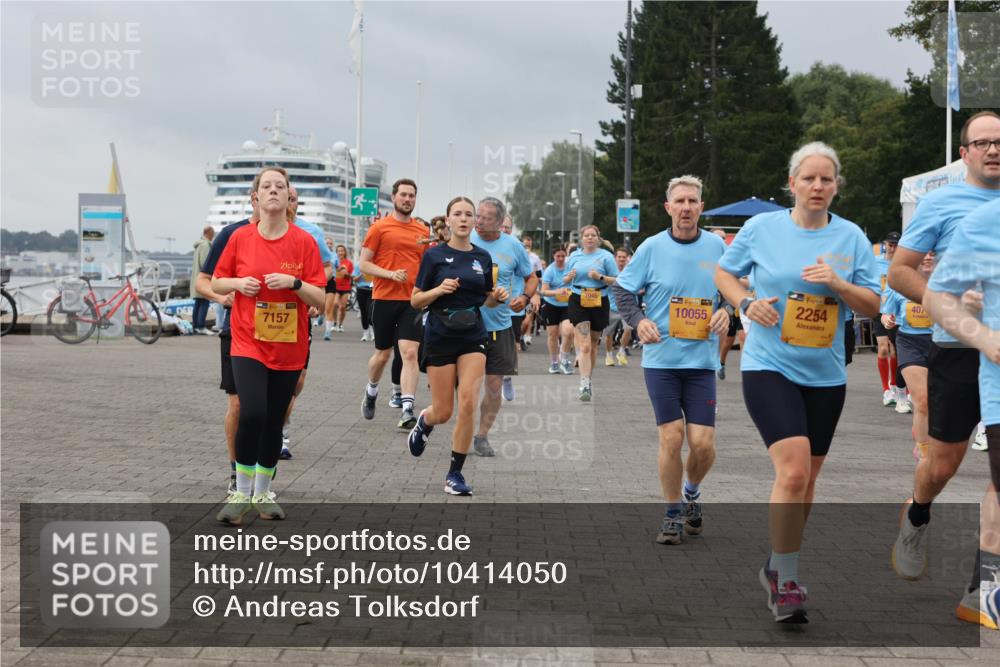 13.09.2026 - Kiel Lauf Andreas Tolksdorf http://msf.ph/oto/10414050 13.09.2026 10:04:56 Kiellinie 39, 7157, 7045, 1, 39, 10055, 2254, 407 meine-sportfotos.de