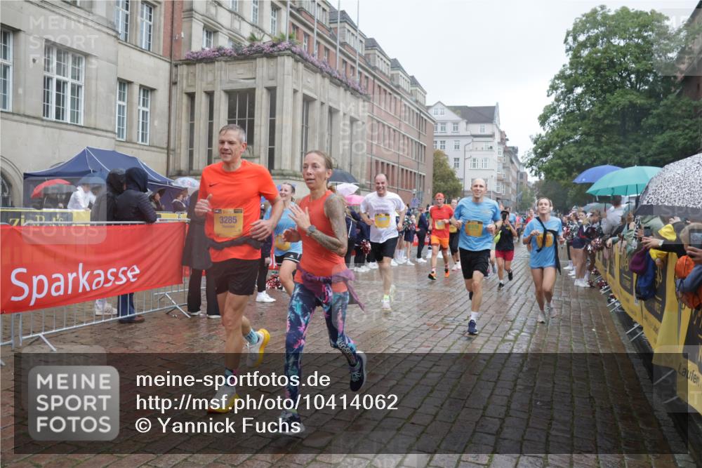 13.09.2026 - Kiel Lauf Yannick Fuchs http://msf.ph/oto/10414062 13.09.2026 10:45:50 Ziel 123, 499, 1015, 1065, 1229, 1484, 1537, 1725, 2421, 2563, 3608, 3807, 5072, 5205, 5278, 7503, 7889, 8203, 8442, 8731, 8816, 9727, 9770, 9774, 9843, 10046, 10077, 10149, 10407, 10569, 11745, 12150, 12224, 360, 461, 1012, 1180, 1267, 1575, 1590, 1682, 1752, 1969, 2391, 2599, 2836, 3075, 3182, 3263, 3264, 3285, 3347, 3628, 3749, 3796, 4151, 4168, 4536, 4586, 4699, 4726, 5365, 5957, 6269, 6406, 6799, 8282, 498, 550, 9207, 1482, 1590 meine-sportfotos.de