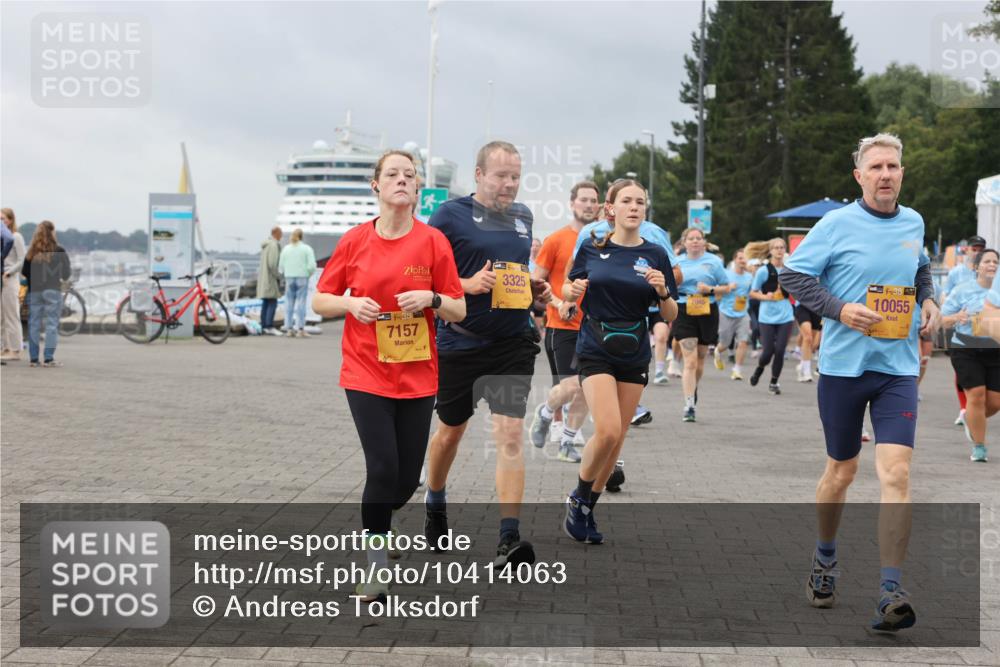 13.09.2026 - Kiel Lauf Andreas Tolksdorf http://msf.ph/oto/10414063 13.09.2026 10:04:57 Kiellinie 3325, 35, 7157, 4, 38, 10055 meine-sportfotos.de
