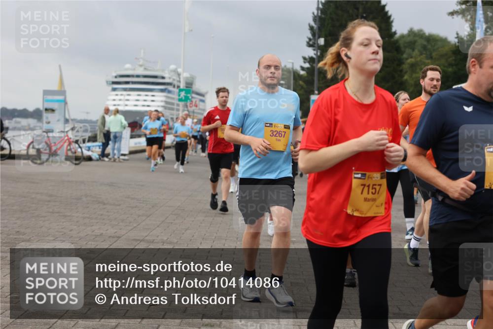 13.09.2026 - Kiel Lauf Andreas Tolksdorf http://msf.ph/oto/10414086 13.09.2026 10:04:58 Kiellinie 38, 3267, 39, 7157 meine-sportfotos.de