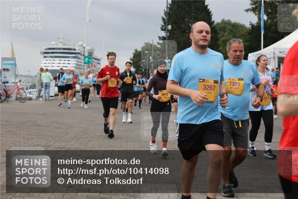 13.09.2026 - Kiel Lauf Andreas Tolksdorf http://msf.ph/oto/10414098 13.09.2026 10:04:59 Kiellinie 84, 3513, 3413, 35, 3670, 39, 3267, 38, 7329, 2013 meine-sportfotos.de