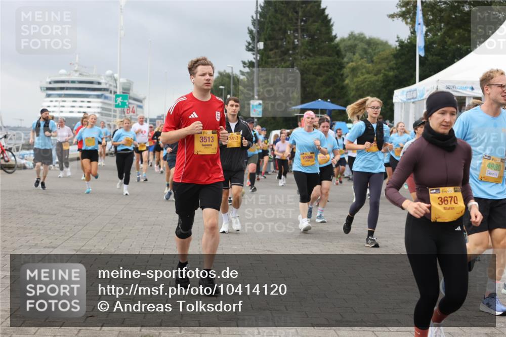 13.09.2026 - Kiel Lauf Andreas Tolksdorf http://msf.ph/oto/10414120 13.09.2026 10:05:01 Kiellinie 39, 3513, 3413, 10996, 30, 38, 3670, 38, 4980 meine-sportfotos.de