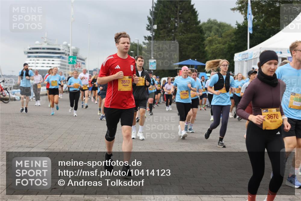 13.09.2026 - Kiel Lauf Andreas Tolksdorf http://msf.ph/oto/10414123 13.09.2026 10:05:01 Kiellinie 84, 38, 3513, 413, 10996, 9484, 39, 3670, 38, 4980 meine-sportfotos.de
