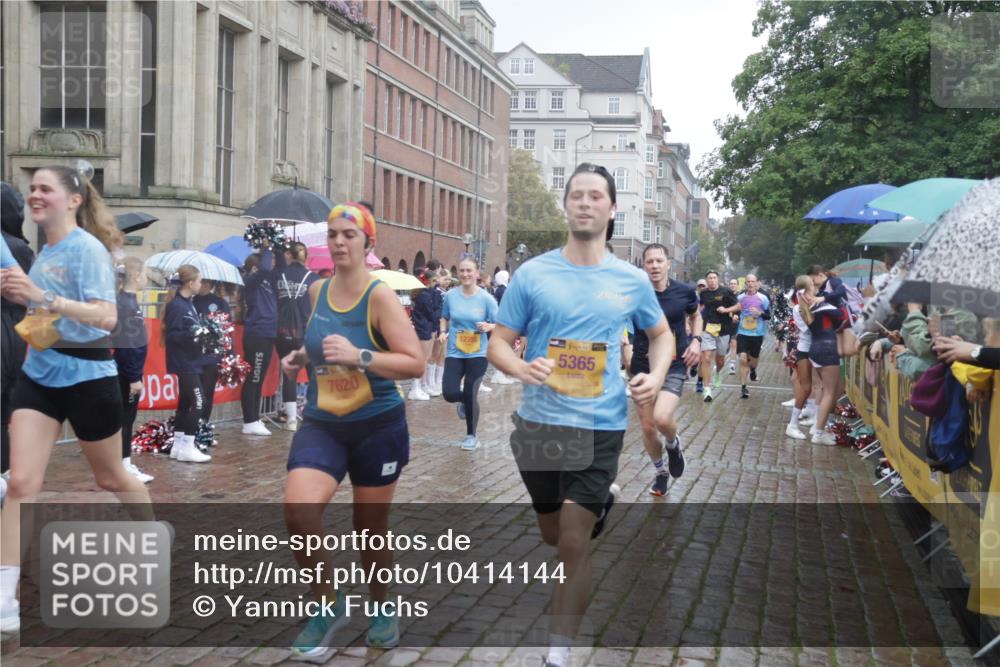 13.09.2026 - Kiel Lauf Yannick Fuchs http://msf.ph/oto/10414144 13.09.2026 10:45:56 Ziel 123, 499, 1725, 2421, 3781, 3844, 6385, 7073, 7889, 8403, 8551, 8655, 8816, 8881, 9375, 9843, 10046, 10569, 10735, 11670, 11745, 11822, 12150, 12224, 12748, 360, 461, 1012, 1015, 1065, 1180, 1229, 1267, 1484, 1537, 1682, 1752, 1969, 2563, 2599, 2836, 3075, 3182, 3263, 3264, 3347, 3608, 3628, 3749, 3807, 4151, 4168, 4536, 4586, 4699, 4726, 5072, 5205, 5278, 5365, 5957, 6269, 6406, 7503, 7889, 8203, 8282, 8442, 8731, 498, 550, 9207, 1590 meine-sportfotos.de