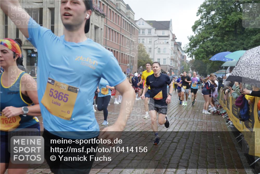 13.09.2026 - Kiel Lauf Yannick Fuchs http://msf.ph/oto/10414156 13.09.2026 10:45:57 Ziel 123, 499, 665, 1725, 2421, 3781, 3844, 5348, 5564, 6385, 7073, 8403, 8551, 8655, 8816, 8881, 9375, 9843, 10046, 10569, 10735, 11670, 11745, 11822, 12150, 12224, 12748, 360, 461, 1012, 1015, 1065, 1180, 1229, 1267, 1484, 1537, 1682, 1752, 1969, 2563, 2599, 2836, 3075, 3182, 3347, 3608, 3628, 3749, 3807, 4151, 4168, 4536, 4586, 4699, 4726, 5072, 5205, 5278, 5365, 5957, 6269, 6406, 7503, 7889, 8203, 8282, 8442, 8731, 8816, 498, 550, 9207, 1590 meine-sportfotos.de