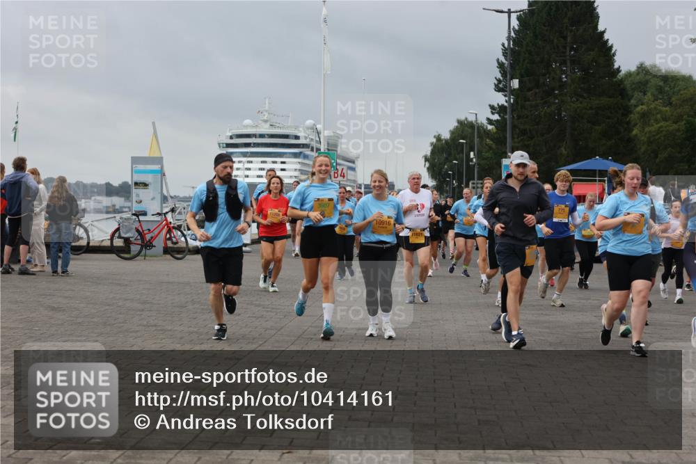 13.09.2026 - Kiel Lauf Andreas Tolksdorf http://msf.ph/oto/10414161 13.09.2026 10:05:05 Kiellinie 4, 3607, 10916, 11621, 775 meine-sportfotos.de