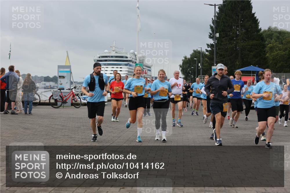 13.09.2026 - Kiel Lauf Andreas Tolksdorf http://msf.ph/oto/10414162 13.09.2026 10:05:05 Kiellinie 11200, 84, 3607, 10916, 11621, 775 meine-sportfotos.de