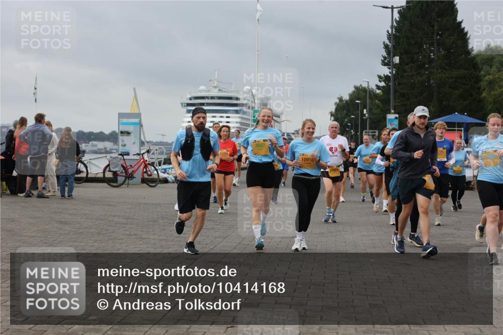 13.09.2026 - Kiel Lauf Andreas Tolksdorf http://msf.ph/oto/10414168 13.09.2026 10:05:05 Kiellinie 11208, 3607, 10916, 11621, 775 meine-sportfotos.de
