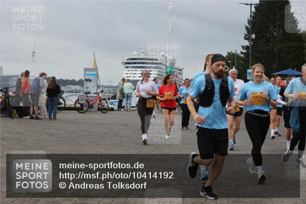 13.09.2026 - Kiel Lauf Andreas Tolksdorf http://msf.ph/oto/10414192 13.09.2026 10:05:07 Kiellinie 6715, 11208, 10916, 2178 meine-sportfotos.de