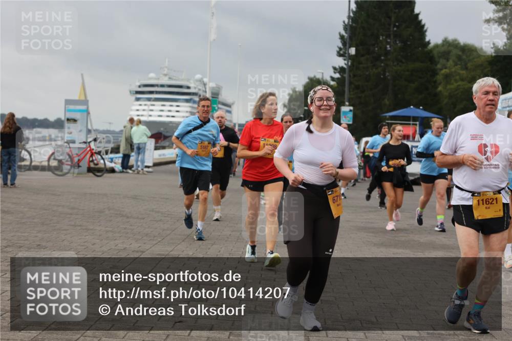 13.09.2026 - Kiel Lauf Andreas Tolksdorf http://msf.ph/oto/10414207 13.09.2026 10:05:09 Kiellinie 5187, 11208, 217, 671, 38, 11621 meine-sportfotos.de