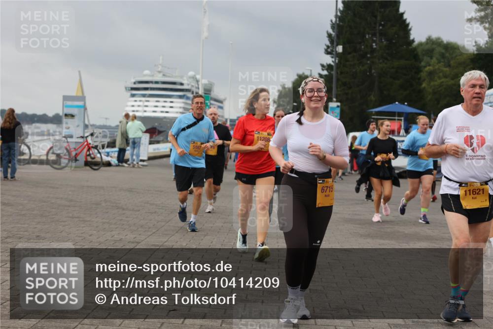 13.09.2026 - Kiel Lauf Andreas Tolksdorf http://msf.ph/oto/10414209 13.09.2026 10:05:09 Kiellinie 97, 5187, 11208, 1, 6715, 4, 38, 11621 meine-sportfotos.de