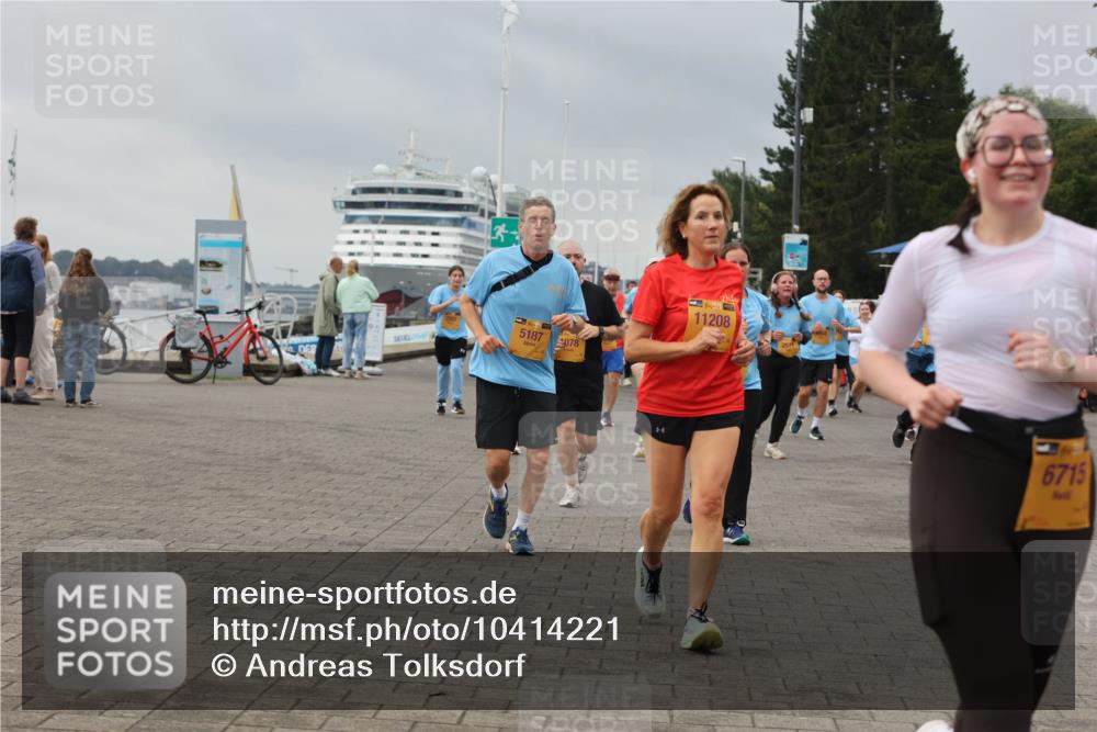 13.09.2026 - Kiel Lauf Andreas Tolksdorf http://msf.ph/oto/10414221 13.09.2026 10:05:10 Kiellinie 13, 5187, 078, 38, 11208, 6715 meine-sportfotos.de