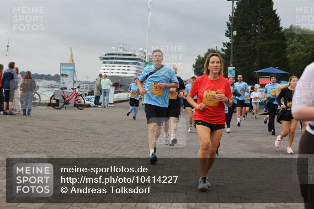 13.09.2026 - Kiel Lauf Andreas Tolksdorf http://msf.ph/oto/10414227 13.09.2026 10:05:10 Kiellinie 518, 1078, 1120, 3196 meine-sportfotos.de