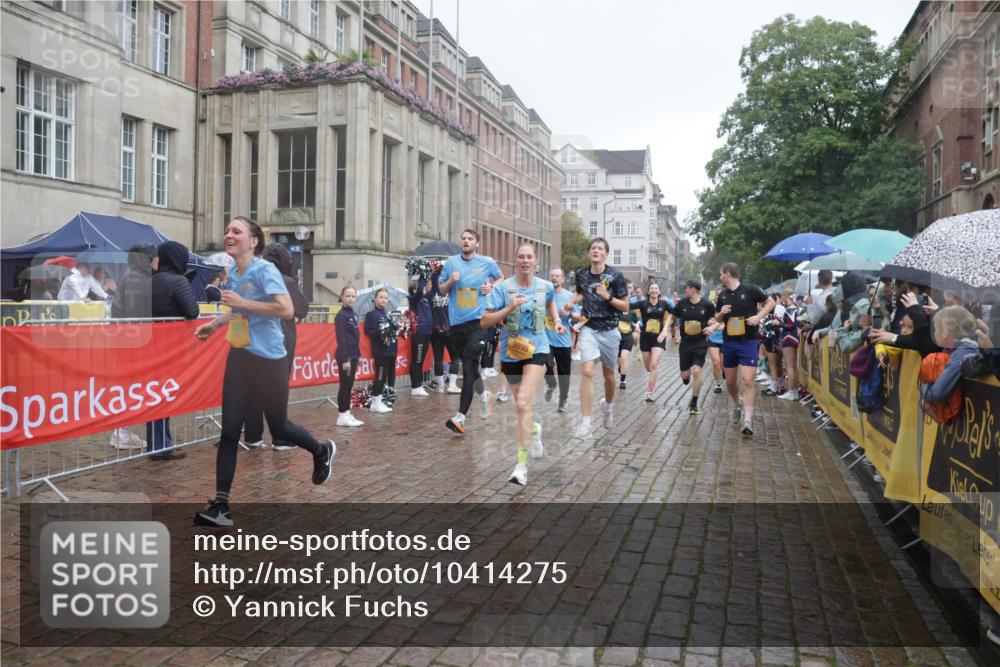 13.09.2026 - Kiel Lauf Yannick Fuchs http://msf.ph/oto/10414275 13.09.2026 10:46:05 Ziel 272, 498, 550, 665, 1030, 1374, 1582, 3781, 3844, 5348, 5510, 5515, 5564, 6385, 6436, 6980, 7073, 7241, 7772, 7939, 8403, 8551, 8561, 8655, 8881, 9207, 9375, 9715, 10050, 10615, 10735, 10809, 10975, 11670, 11822, 12748, 123, 360, 499, 1015, 1065, 1180, 1229, 1484, 1537, 1682, 1725, 1752, 2421, 2563, 2599, 3182, 3347, 3608, 3749, 3807, 4586, 5072, 5205, 5278, 6269, 6406, 7503, 7889, 8203, 8282, 8442, 8731, 8816, 6269 meine-sportfotos.de