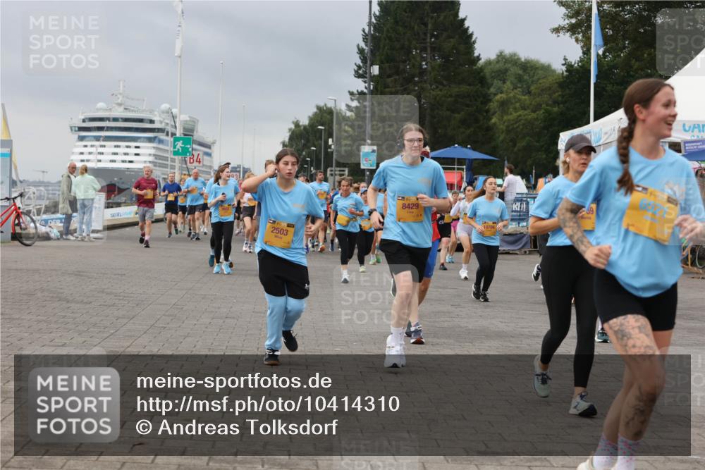 13.09.2026 - Kiel Lauf Andreas Tolksdorf http://msf.ph/oto/10414310 13.09.2026 10:05:16 Kiellinie 3, 4, 2503, 8429, 10704, 59 meine-sportfotos.de