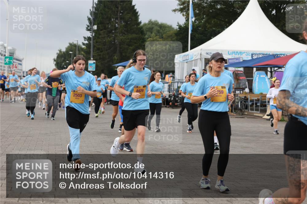 13.09.2026 - Kiel Lauf Andreas Tolksdorf http://msf.ph/oto/10414316 13.09.2026 10:05:16 Kiellinie 2503, 8429, 38, 759 meine-sportfotos.de