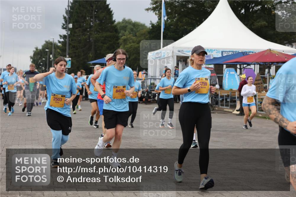 13.09.2026 - Kiel Lauf Andreas Tolksdorf http://msf.ph/oto/10414319 13.09.2026 10:05:16 Kiellinie 38, 2503, 8429, 759 meine-sportfotos.de