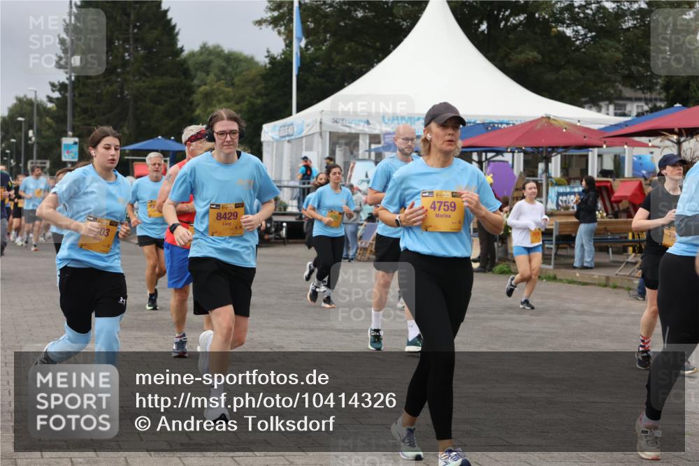 13.09.2026 - Kiel Lauf Andreas Tolksdorf http://msf.ph/oto/10414326 13.09.2026 10:05:17 Kiellinie 38, 03, 358, 8429, 38, 4759, 79 meine-sportfotos.de