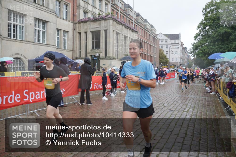 13.09.2026 - Kiel Lauf Yannick Fuchs http://msf.ph/oto/10414333 13.09.2026 10:46:09 Ziel 272, 498, 550, 665, 1030, 1374, 1582, 2448, 3422, 3781, 3844, 5017, 5348, 5510, 5515, 5564, 6385, 6436, 6980, 7073, 7241, 7772, 7840, 7939, 8310, 8403, 8551, 8561, 8881, 9207, 9375, 9715, 10050, 10615, 10809, 10975, 11670, 11822, 12077, 12306, 12481, 123, 360, 499, 1015, 1065, 1180, 1229, 1484, 1537, 1725, 1752, 2421, 2563, 3182, 3347, 3608, 3781, 3807, 4586, 5072, 5205, 5278, 7503, 7889, 8203, 8282, 8403, 8442, 8655, 8731, 8816, 8881, 6269 meine-sportfotos.de