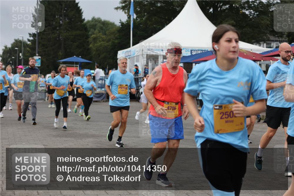 13.09.2026 - Kiel Lauf Andreas Tolksdorf http://msf.ph/oto/10414350 13.09.2026 10:05:18 Kiellinie 4155, 10799, 38, 4709, 2503 meine-sportfotos.de