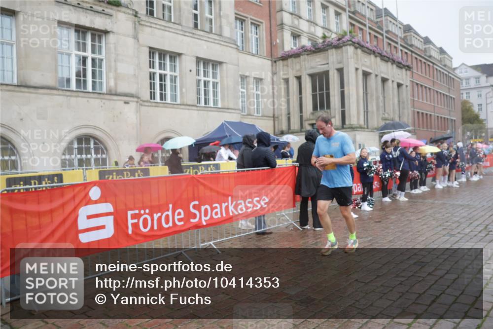 13.09.2026 - Kiel Lauf Yannick Fuchs http://msf.ph/oto/10414353 13.09.2026 10:46:10 Ziel 272, 498, 550, 665, 1030, 1374, 1582, 2448, 3422, 3844, 5017, 5348, 5421, 5510, 5515, 5564, 6385, 6436, 6980, 7044, 7073, 7241, 7772, 7840, 7939, 8310, 8551, 8561, 9207, 9375, 9715, 10050, 10615, 10809, 10975, 11642, 11670, 11822, 12077, 12306, 12481, 123, 360, 499, 1015, 1065, 1229, 1484, 1537, 1725, 1752, 2421, 2563, 3347, 3608, 3781, 3807, 3844, 4586, 5072, 5205, 5278, 7073, 7503, 7889, 8203, 8282, 8403, 8442, 8655, 8731, 8816, 8881, 6269 meine-sportfotos.de