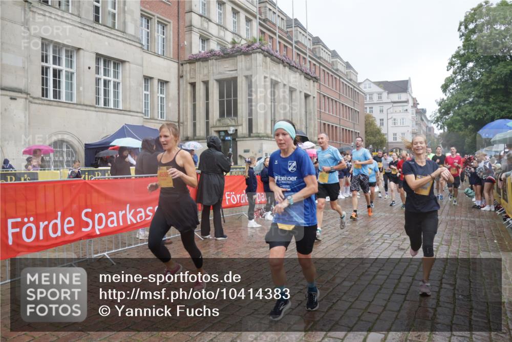 13.09.2026 - Kiel Lauf Yannick Fuchs http://msf.ph/oto/10414383 13.09.2026 10:46:12 Ziel 272, 498, 550, 665, 1013, 1030, 1374, 1582, 2448, 2776, 3422, 4397, 4516, 5017, 5348, 5421, 5510, 5515, 5564, 6436, 6980, 7044, 7241, 7772, 7840, 7939, 8310, 8561, 9207, 9361, 9715, 10050, 10615, 10699, 10809, 10975, 11642, 12077, 12306, 12481, 123, 499, 665, 1015, 1065, 1229, 1484, 1537, 1725, 1752, 2421, 2563, 3347, 3608, 3781, 3807, 3844, 4586, 5072, 5205, 5278, 5348, 5564, 6385, 7073, 7503, 7889, 8203, 8282, 8403, 8442, 8551, 8655, 8731, 8816, 8881, 9375, 6269 meine-sportfotos.de
