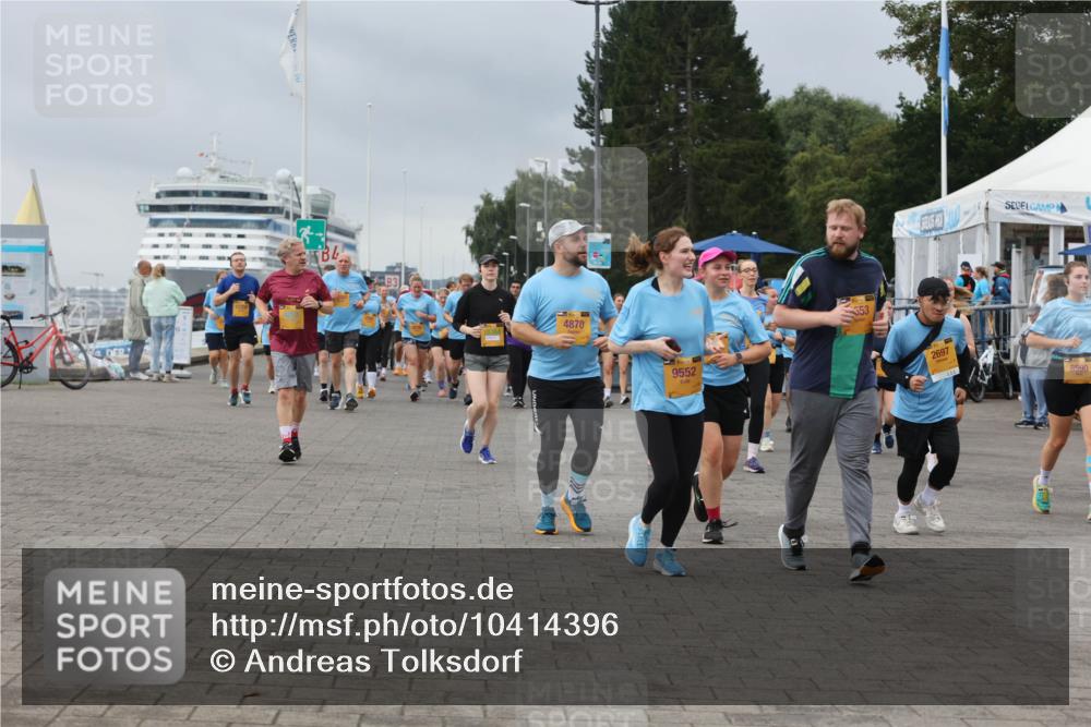 13.09.2026 - Kiel Lauf Andreas Tolksdorf http://msf.ph/oto/10414396 13.09.2026 10:05:21 Kiellinie 4, 4870, 9552, 2697, 8590 meine-sportfotos.de