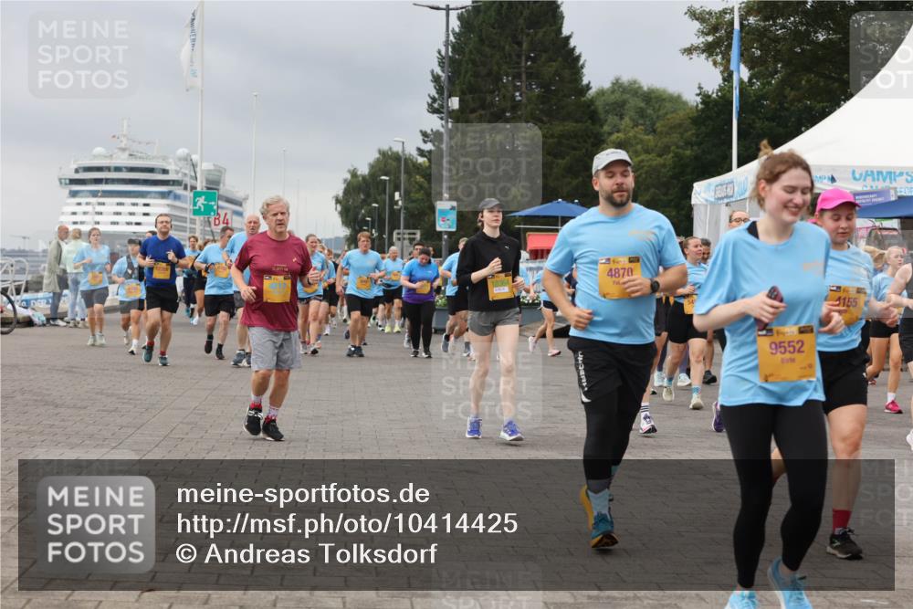 13.09.2026 - Kiel Lauf Andreas Tolksdorf http://msf.ph/oto/10414425 13.09.2026 10:05:23 Kiellinie 247, 4, 21, 075, 4870, 10364, 41, 38, 9552, 4155 meine-sportfotos.de