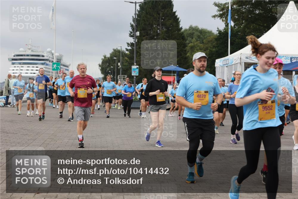 13.09.2026 - Kiel Lauf Andreas Tolksdorf http://msf.ph/oto/10414432 13.09.2026 10:05:24 Kiellinie 3, 21, 4973, 421, 10364, 4870, 9552 meine-sportfotos.de