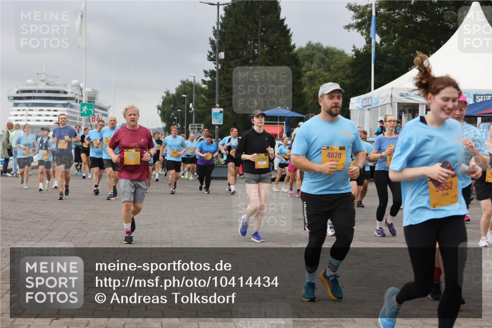 13.09.2026 - Kiel Lauf Andreas Tolksdorf http://msf.ph/oto/10414434 13.09.2026 10:05:24 Kiellinie 3, 10364, 4870, 9552 meine-sportfotos.de