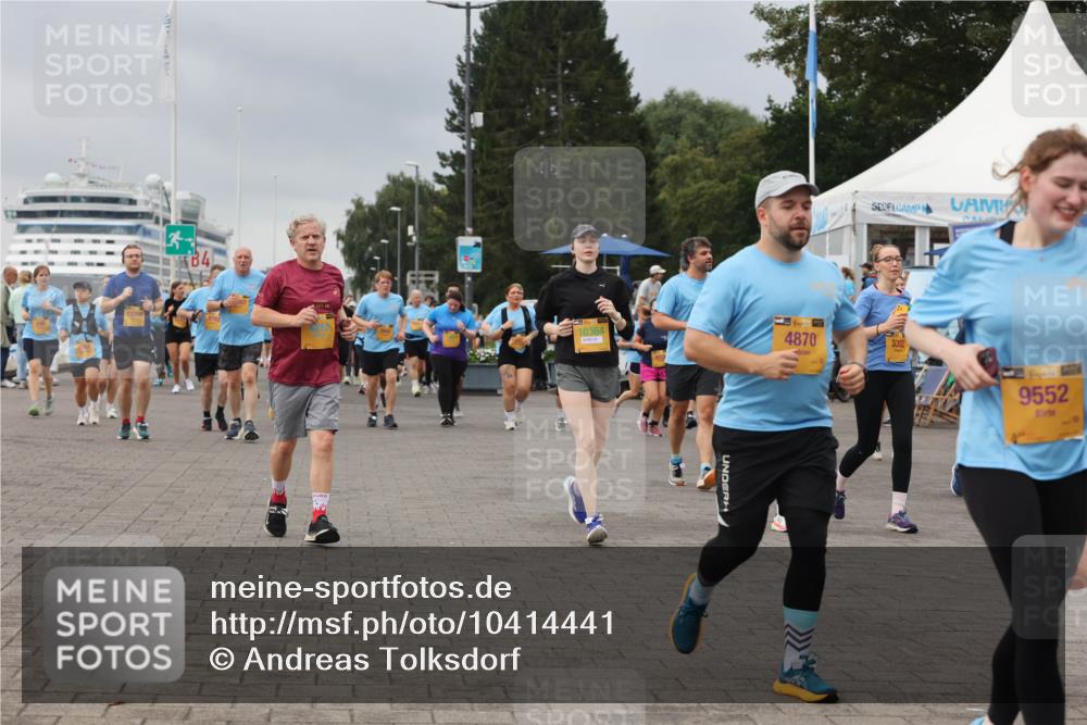 13.09.2026 - Kiel Lauf Andreas Tolksdorf http://msf.ph/oto/10414441 13.09.2026 10:05:24 Kiellinie 4, 10364, 4870, 3352, 9552 meine-sportfotos.de
