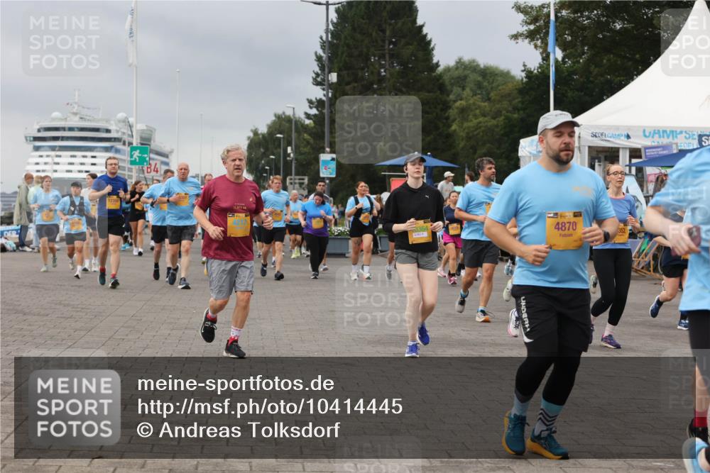 13.09.2026 - Kiel Lauf Andreas Tolksdorf http://msf.ph/oto/10414445 13.09.2026 10:05:24 Kiellinie 6193, 84, 21, 8975, 0364, 4870 meine-sportfotos.de