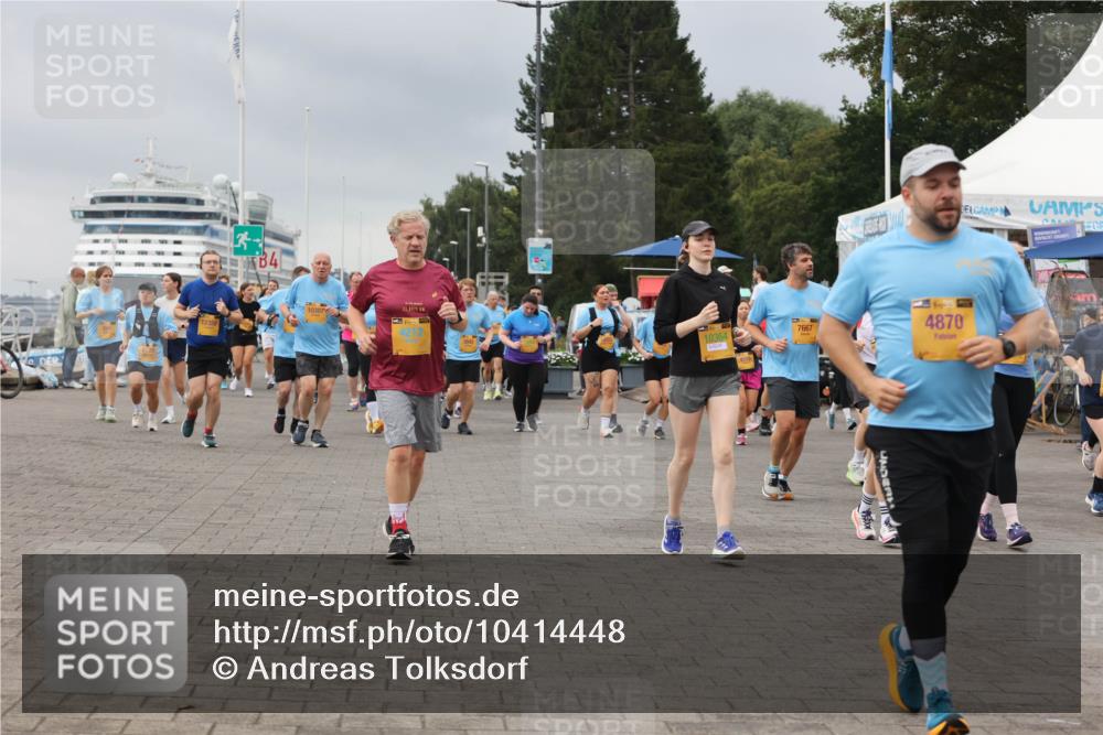 13.09.2026 - Kiel Lauf Andreas Tolksdorf http://msf.ph/oto/10414448 13.09.2026 10:05:24 Kiellinie 12356, 21, 0975, 10364, 7667, 4870 meine-sportfotos.de