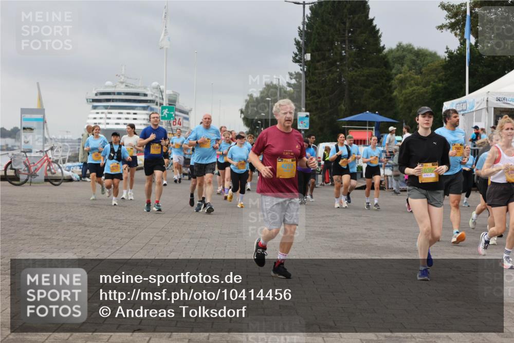 13.09.2026 - Kiel Lauf Andreas Tolksdorf http://msf.ph/oto/10414456 13.09.2026 10:05:25 Kiellinie 6193, 3, 84, 21, 4975, 39, 036, 7667 meine-sportfotos.de