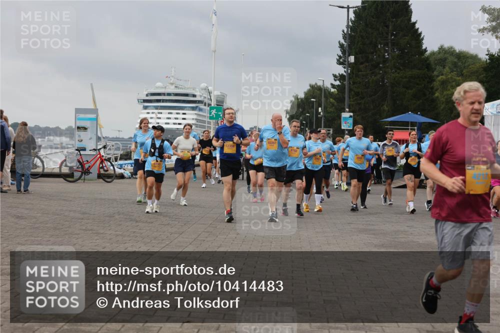13.09.2026 - Kiel Lauf Andreas Tolksdorf http://msf.ph/oto/10414483 13.09.2026 10:05:26 Kiellinie 6193, 12356, 10397, 8782 meine-sportfotos.de