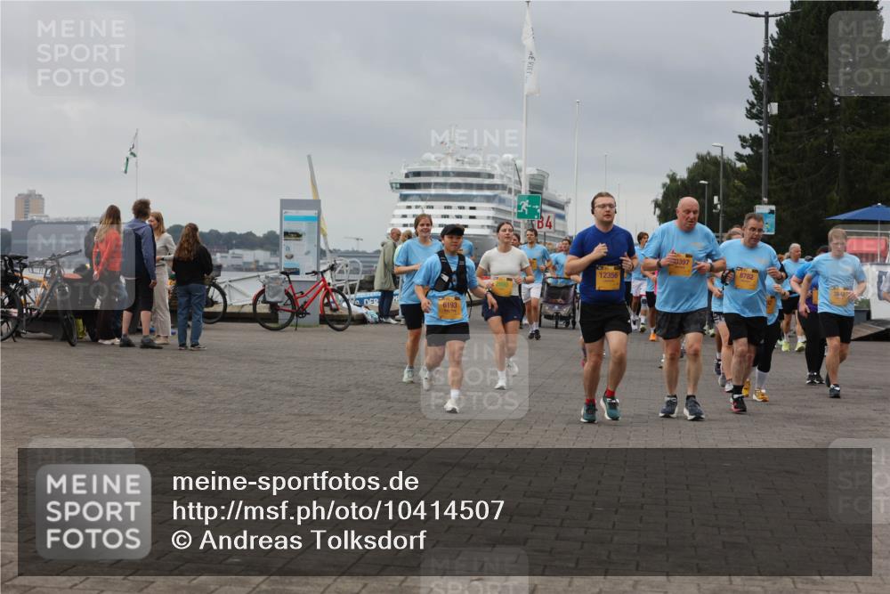 13.09.2026 - Kiel Lauf Andreas Tolksdorf http://msf.ph/oto/10414507 13.09.2026 10:05:27 Kiellinie 6193, 4, 12356, 8782, 2842 meine-sportfotos.de