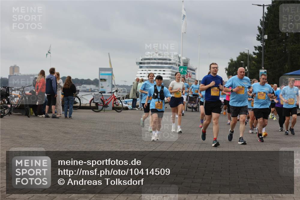 13.09.2026 - Kiel Lauf Andreas Tolksdorf http://msf.ph/oto/10414509 13.09.2026 10:05:27 Kiellinie 6193, 4, 0397, 12356, 8782, 3842 meine-sportfotos.de