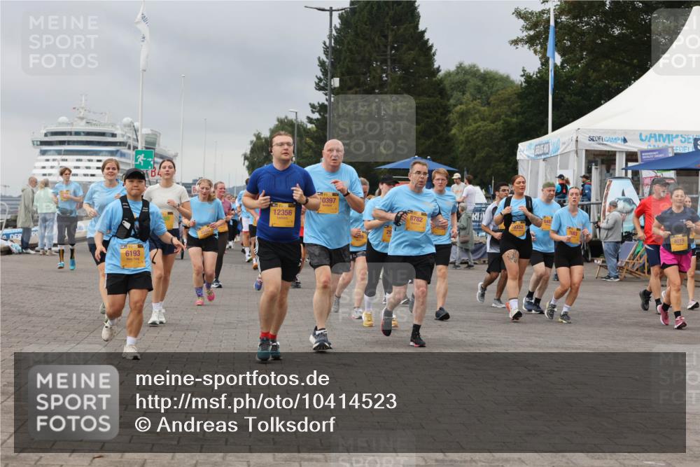 13.09.2026 - Kiel Lauf Andreas Tolksdorf http://msf.ph/oto/10414523 13.09.2026 10:05:28 Kiellinie 6193, 0397, 12356, 8782, 10352, 4019 meine-sportfotos.de