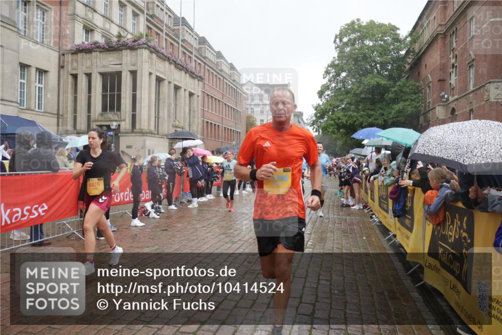 13.09.2026 - Kiel Lauf Yannick Fuchs http://msf.ph/oto/10414524 13.09.2026 10:46:20 Ziel 1013, 1913, 2448, 2776, 3422, 4331, 4397, 4516, 5017, 5421, 7044, 7241, 7840, 8277, 8310, 8520, 9361, 10469, 10699, 10836, 11232, 11642, 12000, 12077, 12306, 12481, 12743, 123, 272, 498, 499, 550, 665, 1030, 1374, 1582, 1725, 2421, 3608, 3781, 3844, 5348, 5510, 5515, 5564, 6385, 6436, 6980, 7073, 7241, 7772, 7889, 7939, 8203, 8403, 8551, 8561, 8655, 8816, 8881, 9207, 9375, 9715, 10050, 10809, 4499, 9875, 12466, 1229, 1537, 2563, 7889 meine-sportfotos.de
