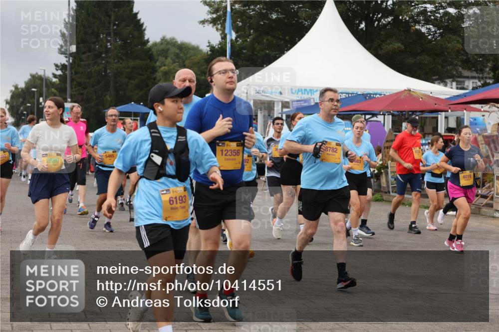 13.09.2026 - Kiel Lauf Andreas Tolksdorf http://msf.ph/oto/10414551 13.09.2026 10:05:30 Kiellinie 580, 38, 2880, 5465, 1, 38, 6193, 38, 12356, 92, 4, 384, 8782, 8735, 683, 4019 meine-sportfotos.de